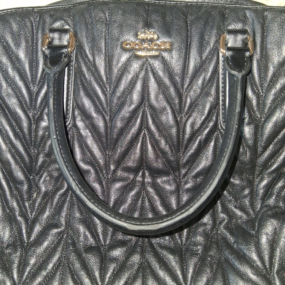Coach Black Quilted Crossbody Bag with Gold Chain - Picture 15 of 16